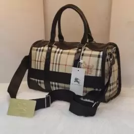 Burberry – Duffle Bag